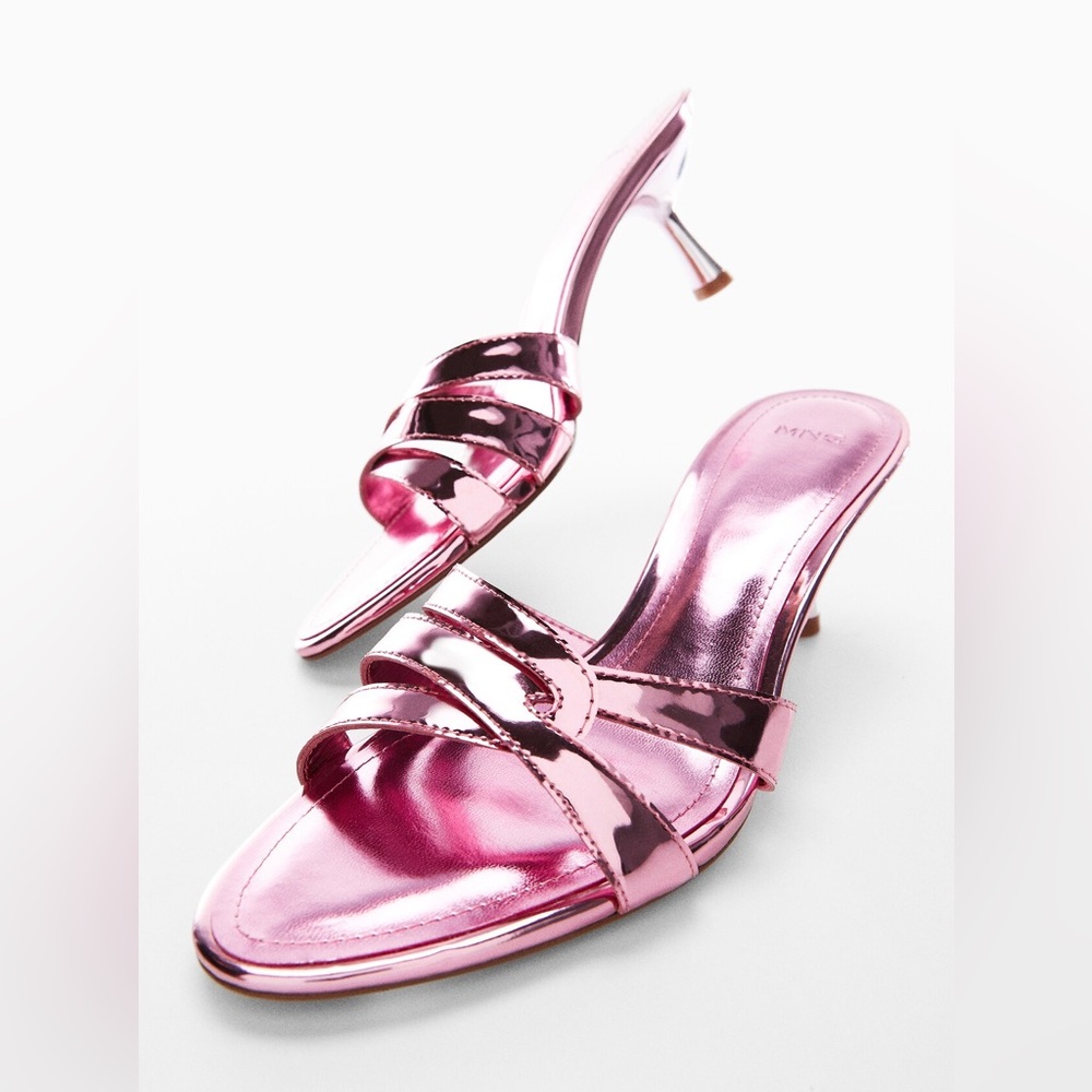 NWT, Size 37 (6.5) Metallic Strap Sandals in pink